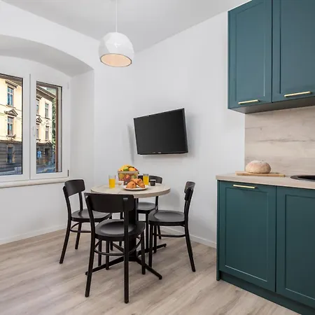 Urban Apartment *